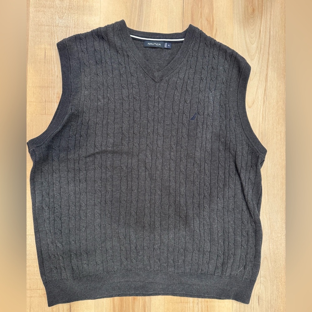 Nautica Men's Charcoal V-Neck Sweater Vest